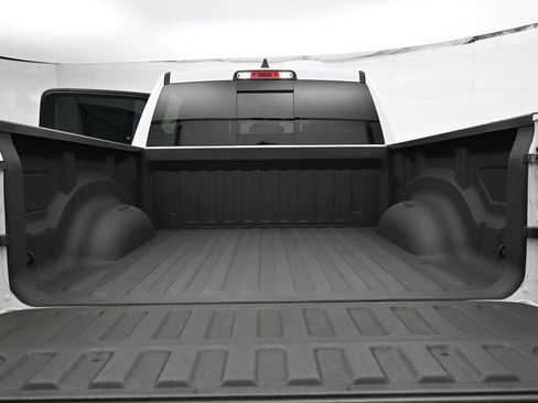 Certified 2025 RAM 1500 Big Horn image 29