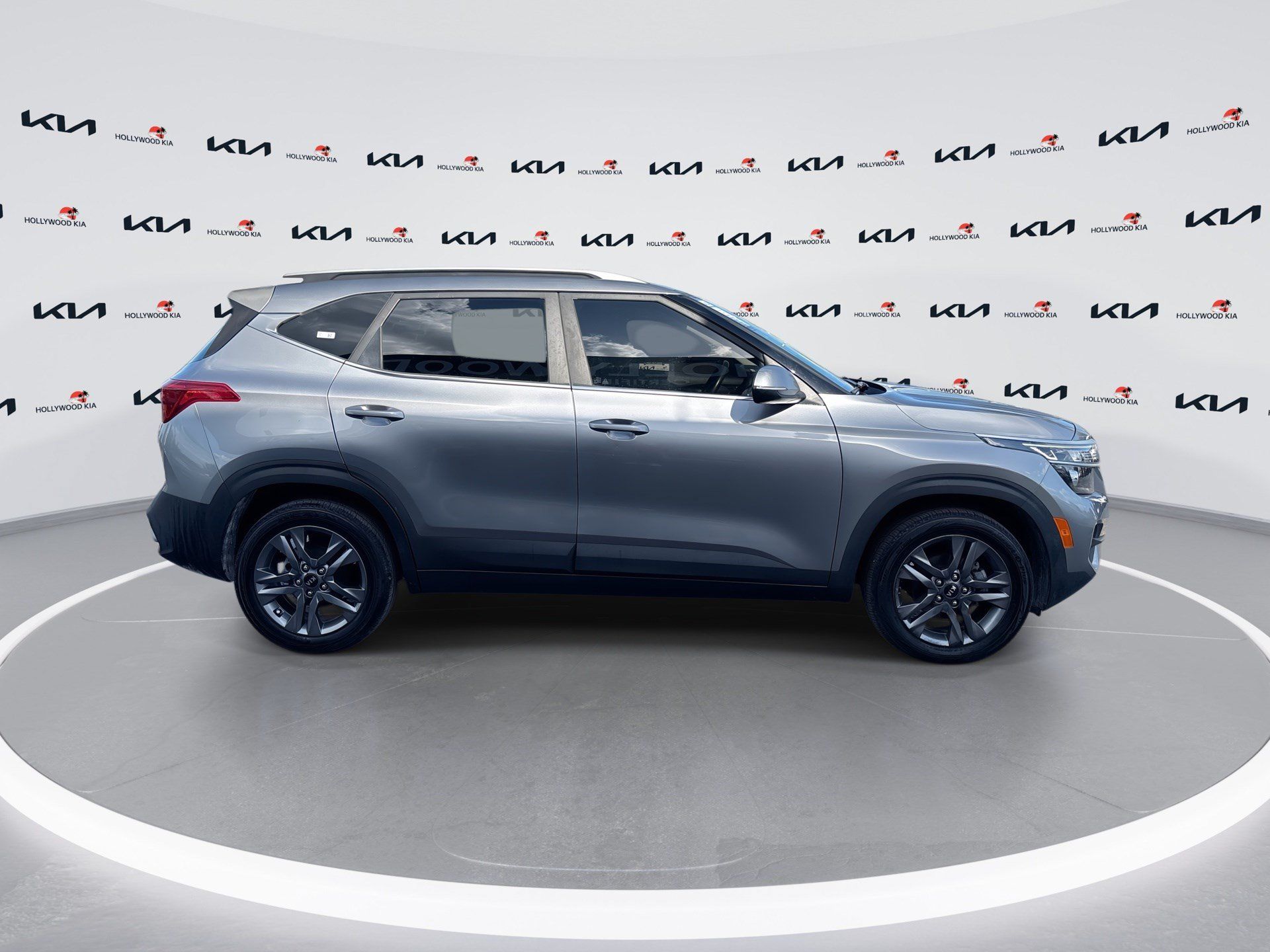 Used 2021 Kia Seltos S FWD image 9