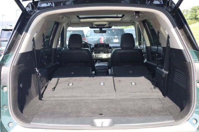 Used 2023 Nissan Pathfinder SL w/ SL Premium Package AWD/4WD image 33