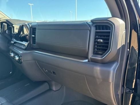 Used 2023 GMC Sierra 1500 SLT image 56