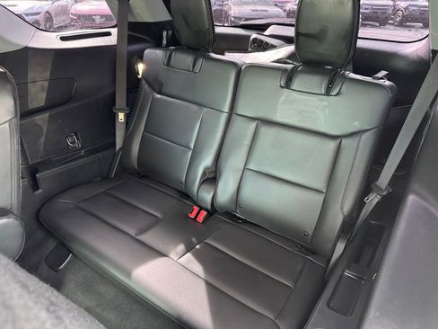 Used 2022 Ford Explorer XLT w/ Equipment Group 202A image 31