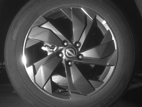 Used 2025 Nissan Rogue SV FWD image 15