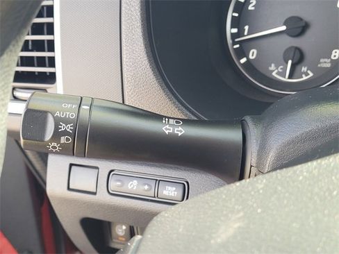 Used 2023 Nissan Frontier SV w/ Technology Package image 15