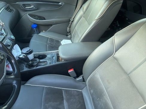 Used 2014 Chevrolet Impala LT w/ Premium Seating Package image 11