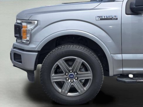 Used 2020 Ford F150 XLT w/ Equipment Group 302A Luxury AWD/4WD image 9