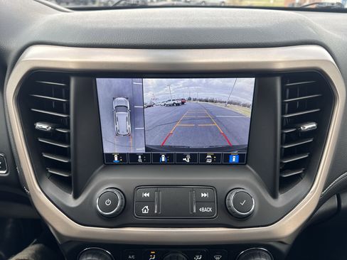 Certified 2023 GMC Acadia Denali w/ Denali Ultimate Package AWD/4WD image 17