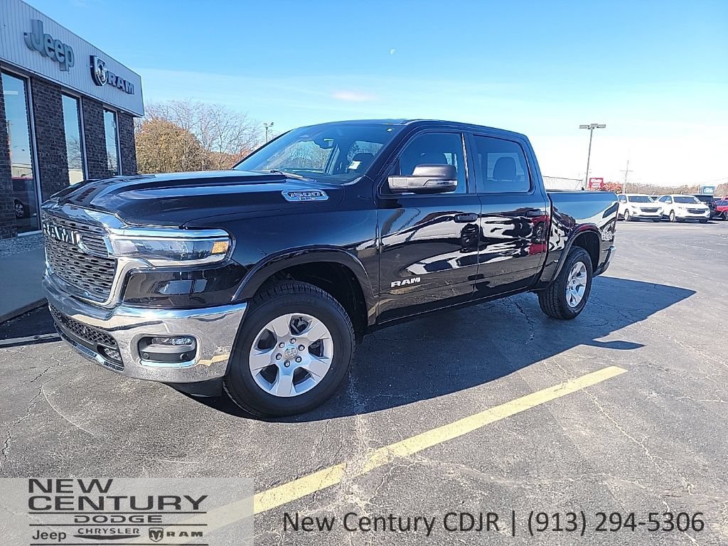 Used 2025 RAM 1500 Big Horn AWD/4WD image 1