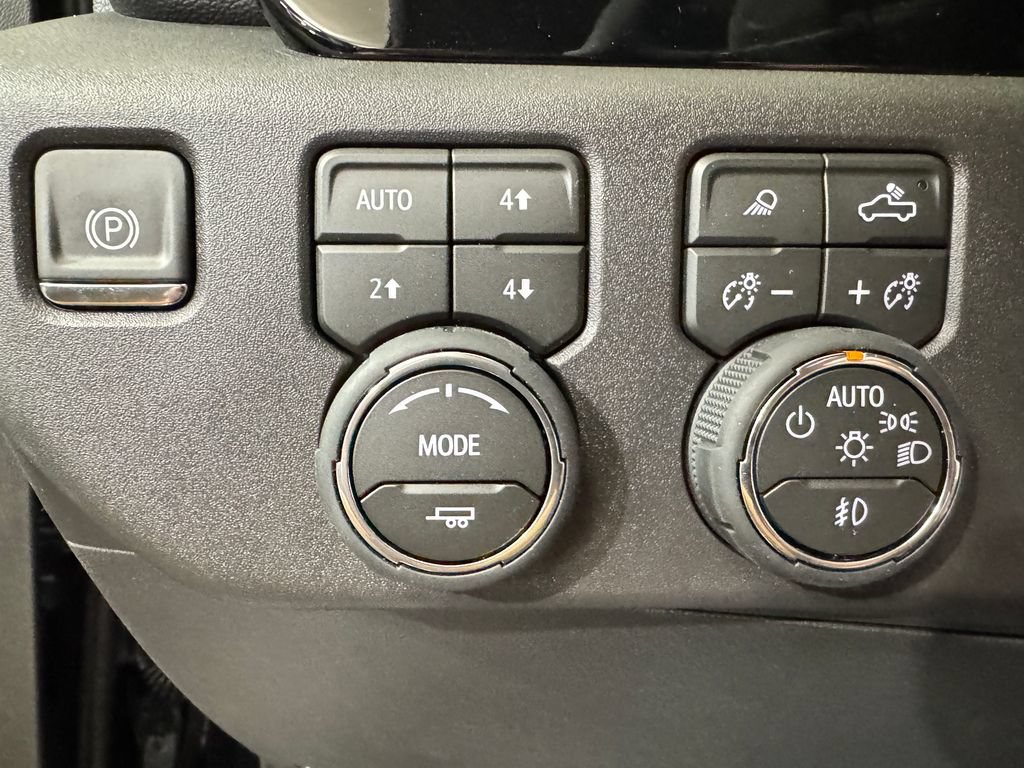 New 2026 Chevrolet Silverado 1500 RST w/ RST All Star Premium Package AWD/4WD image 19