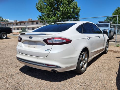 Used 2013 Ford Fusion SE FWD image 4