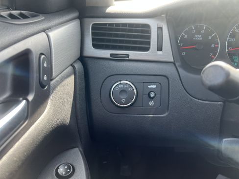 Used 2007 Chevrolet Impala LT image 16