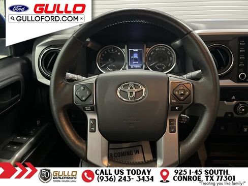 Used 2020 Toyota Tacoma SR5 RWD image 13