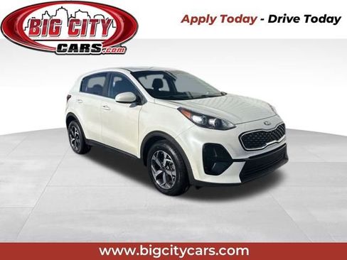 Used 2021 Kia Sportage LX image 1