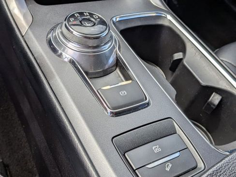 Used 2019 Ford Fusion SEL FWD image 13