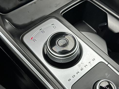 Certified 2023 Kia Sorento EX AWD/4WD image 31