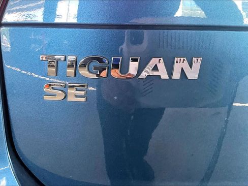 Used 2019 Volkswagen Tiguan SE AWD/4WD image 29