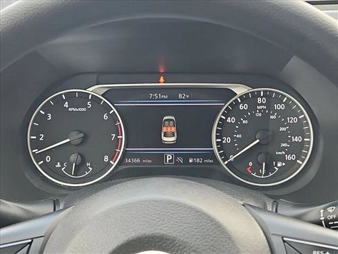 Used 2025 Nissan Sentra SV FWD image 12