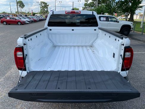 Used 2024 GMC Canyon Elevation RWD image 7