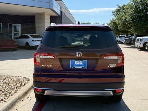 Used 2019 Honda Pilot Touring image 4