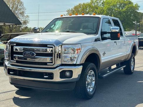 Used 2014 Ford F250 Lariat w/ Chrome Package image 8
