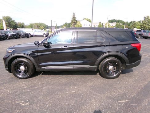 Used 2023 Ford Explorer 4WD Police Interceptor image 3