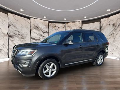 Used 2017 Ford Explorer XLT