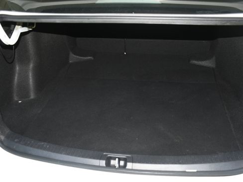 Used 2022 Toyota Corolla LE image 16