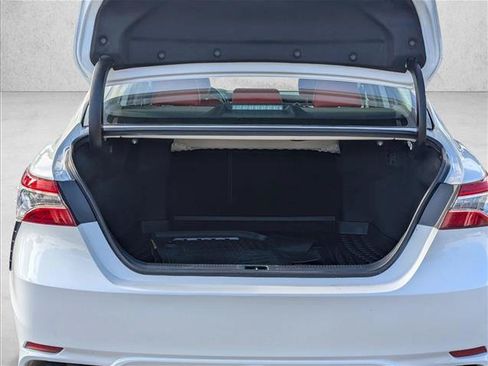 Certified 2020 Toyota Camry XSE FWD image 6