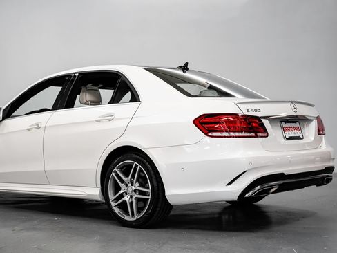 Used 2015 Mercedes-Benz E 400 Sedan image 40