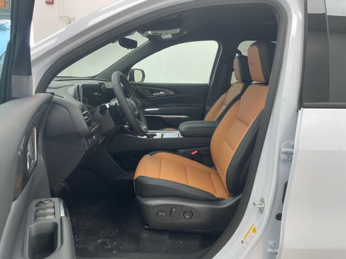New 2027 Chevrolet Traverse Z71 w/ Driver Confidence Package AWD/4WD image 8