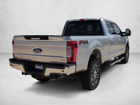 Used 2017 Ford F250 Lariat w/ Lariat Value Package AWD/4WD image 5