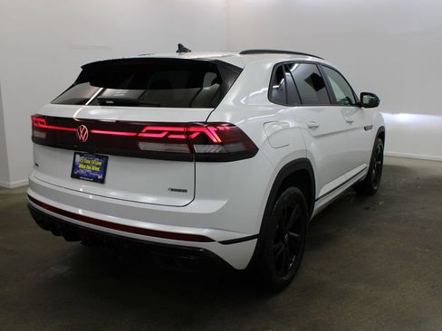 New 2026 Volkswagen Atlas Cross Sport SEL R-Line AWD/4WD image 5