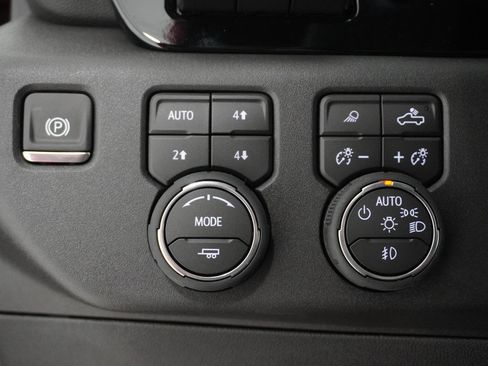 New 2026 Chevrolet Silverado 1500 ZR2 AWD/4WD image 17