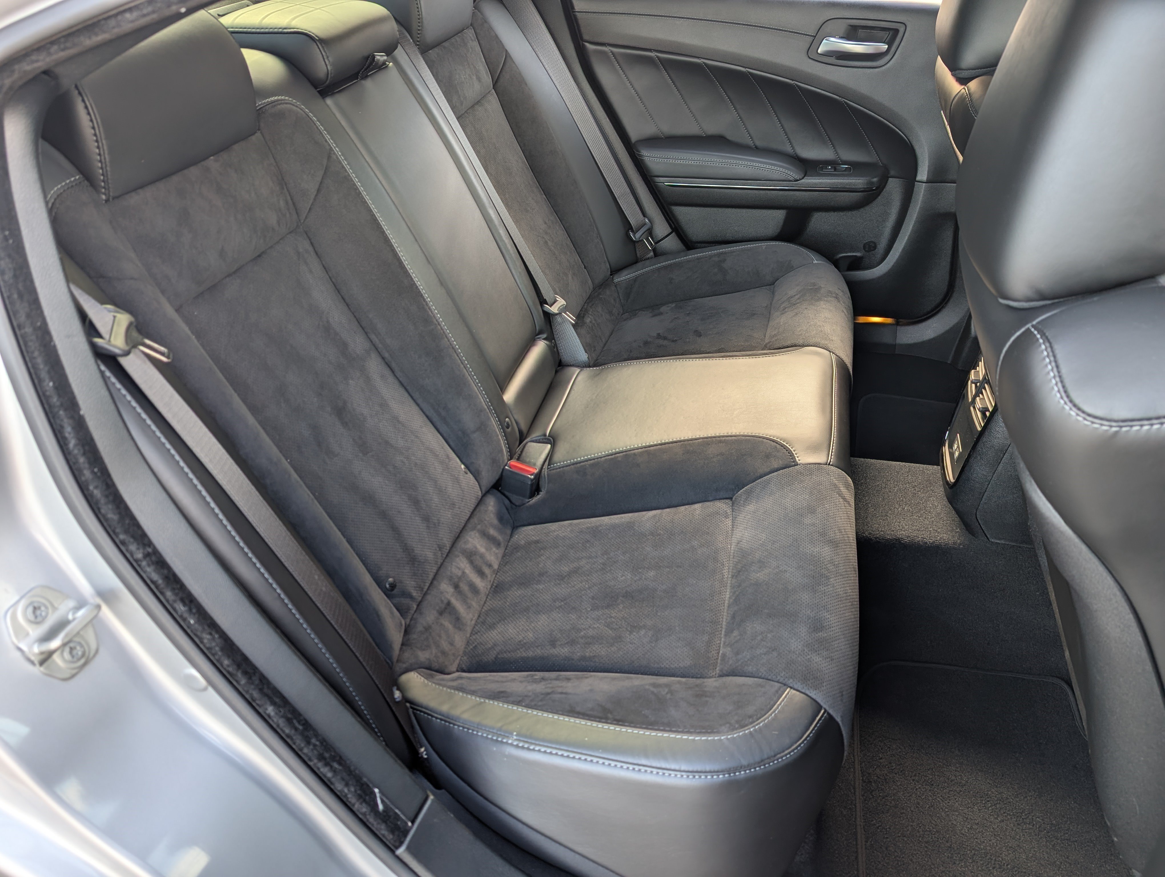 Used 2023 Dodge Charger R/T w/ Plus Group RWD image 19