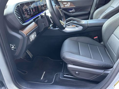 Certified 2025 Mercedes-Benz GLS 450 4MATIC image 22