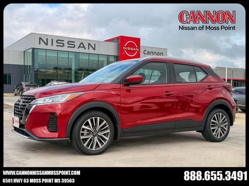 Used 2024 Nissan Kicks SV FWD image 1