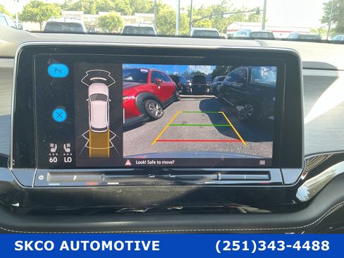 Used 2025 Volkswagen Atlas Cross Sport SE AWD/4WD image 17