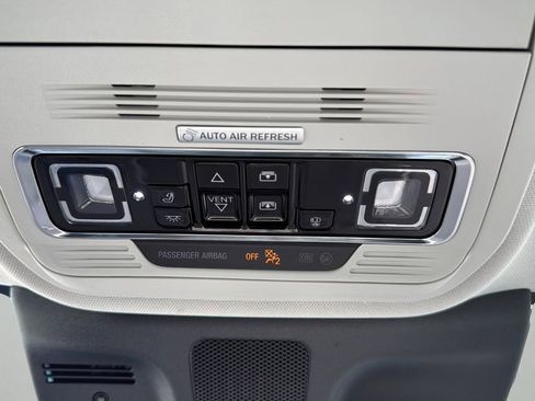Used 2025 Lincoln Navigator Reserve AWD/4WD image 44