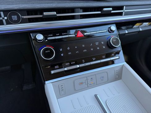 New 2026 Hyundai Santa Fe Calligraphy FWD image 19