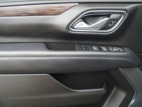 Used 2022 Chevrolet Tahoe Z71 image 31