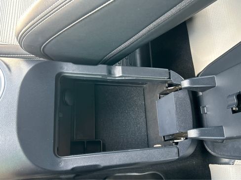 Used 2024 Ford Mustang Premium image 51