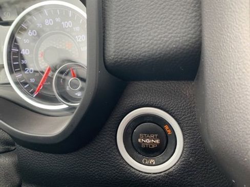 Used 2019 RAM 1500 Big Horn image 22