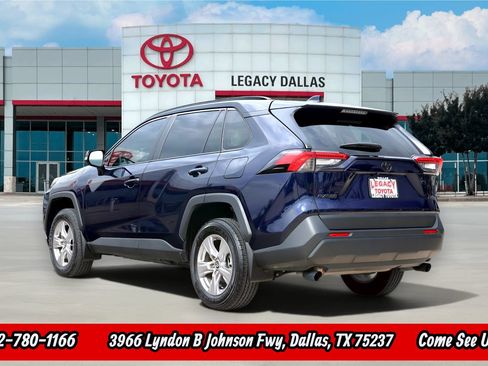 Used 2025 Toyota RAV4 XLE w/ Convenience Package FWD image 8