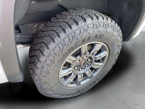 New 2024 GMC Sierra 1500 AT4X image 14