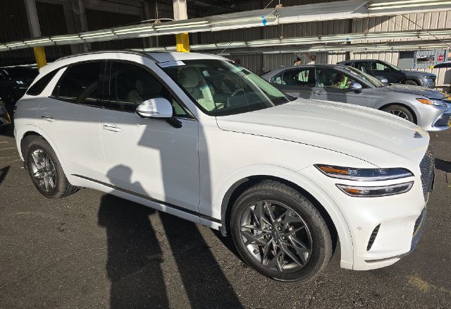 Used 2023 Genesis GV70 2.5T w/ Advanced Package AWD/4WD image 2