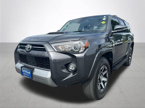 Used 2022 Toyota 4Runner TRD Off-Road Premium AWD/4WD image 2