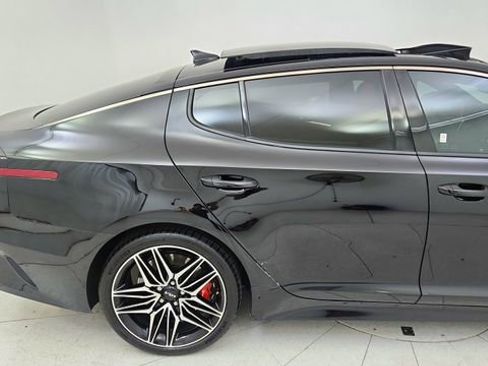 Used 2022 Kia Stinger GT1 w/ Red Interior Color Package image 7