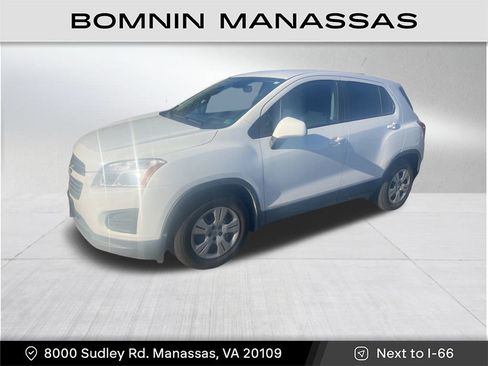 Used 2016 Chevrolet Trax LS image 1