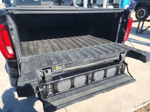 Used 2020 GMC Sierra 2500 Denali w/ Denali Ultimate Package image 20