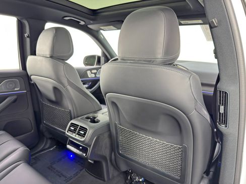 Used 2021 Mercedes-Benz GLS 580 4MATIC image 45