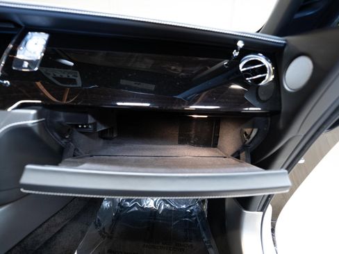 Used 2020 Rolls-Royce Dawn image 82